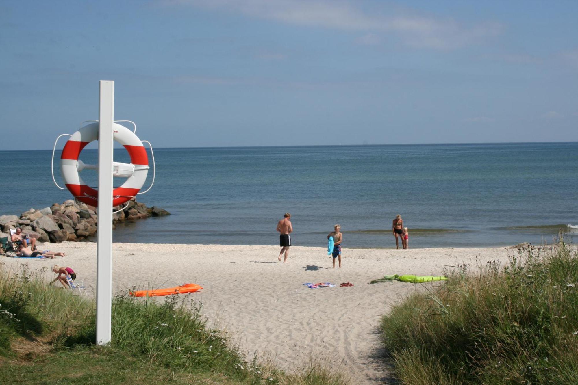 Svalereden Strand Camping Cottages Sæby Exterior foto