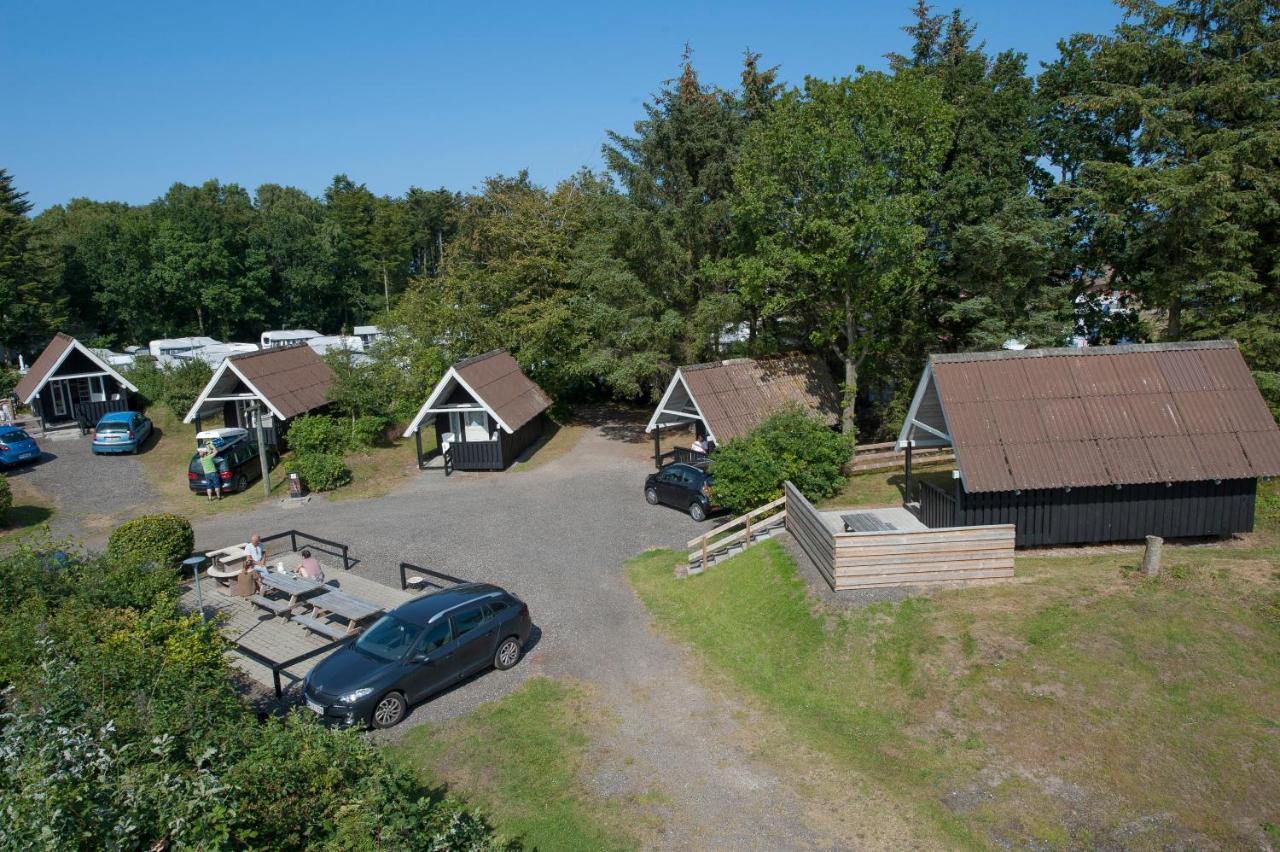 Svalereden Strand Camping Cottages Sæby Exterior foto