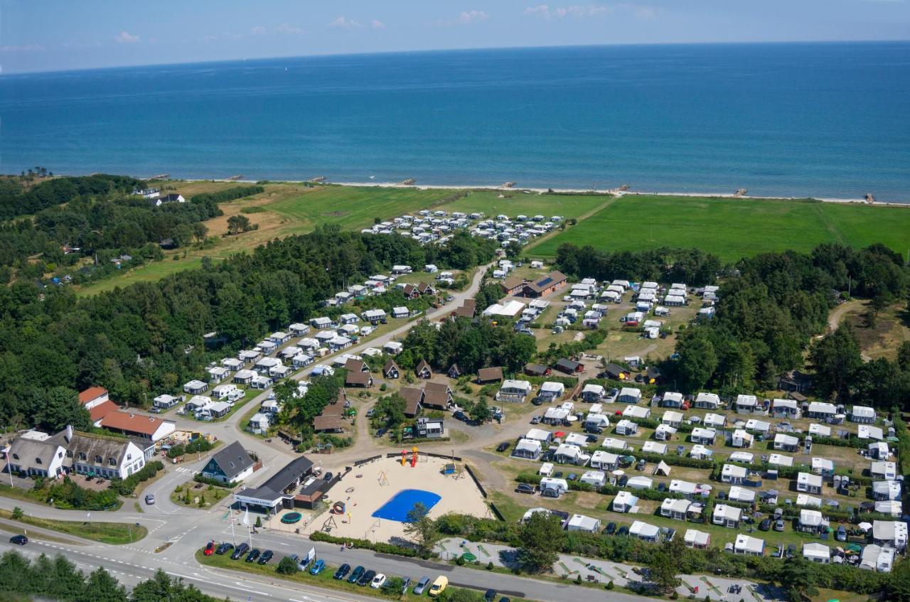 Svalereden Strand Camping Cottages Sæby Exterior foto